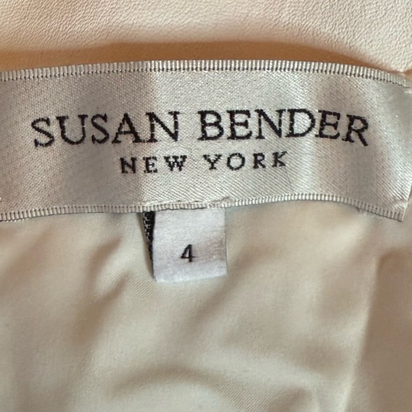 White cropped genuine Leather moto jacket - Picture 12 of 15